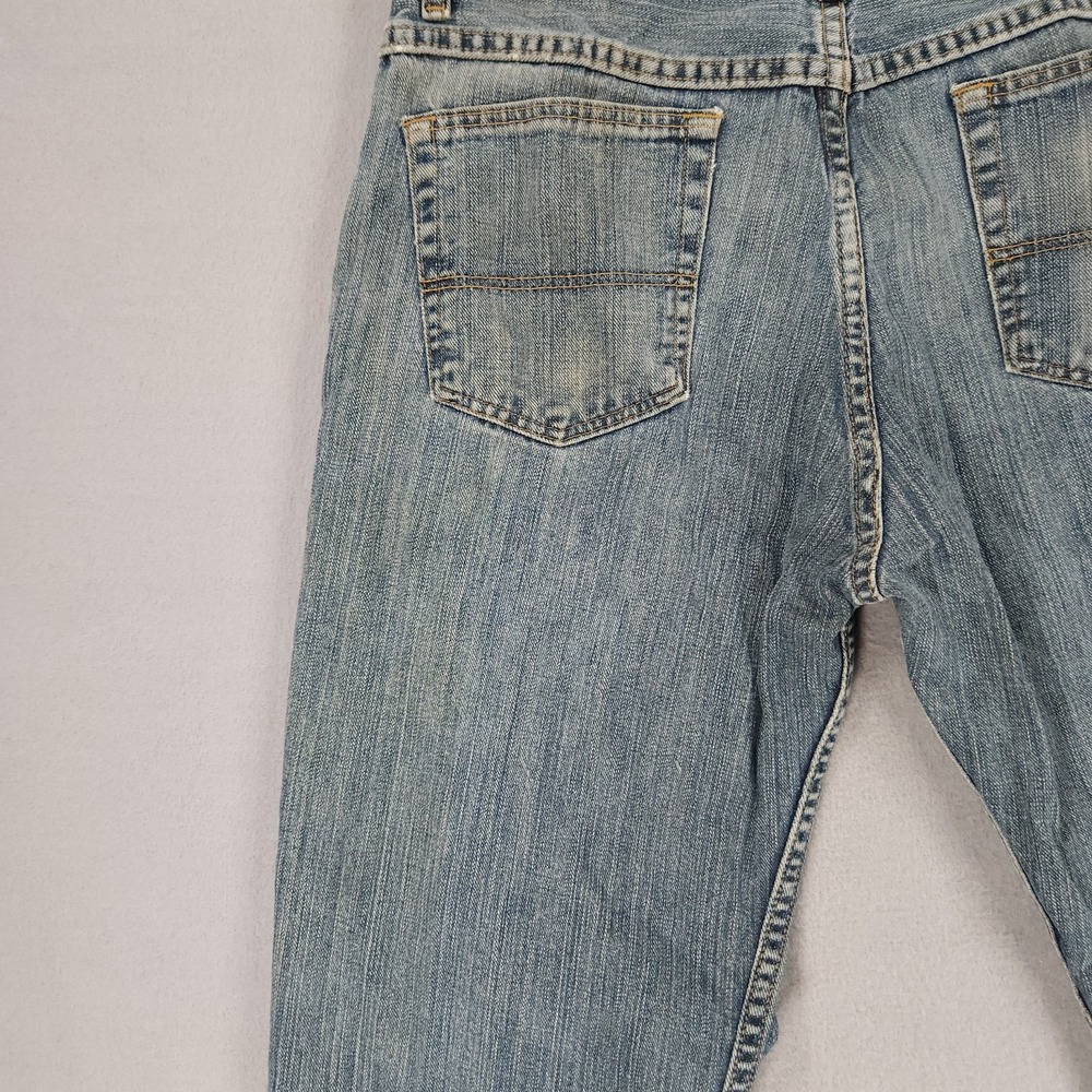 Genuine Wrangler Relaxed Fit Straight Jeans Men's 31x30 Blue Faded Distressed - Picture 15 of 15